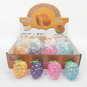 Jouet anti-stress en plastique TPR en forme de raisin, balle à presser en caoutchouc, jouet souple en forme de fruit, balle collante - Product Image 3