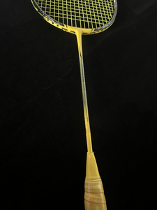 <span class=keywords><strong>Raquette</strong></span> de <span class=keywords><strong>badminton</strong></span> en fibre de carbone légère de la marque YY avec absorption des chocs pour un jeu confortable - Product Image 3