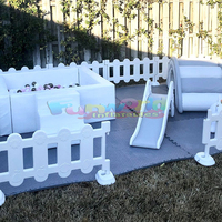 Commercial pvc aire de jeux fête enfants bébé softplay blanc combo rebond maison centre ensembles équipement de jeu doux approprié