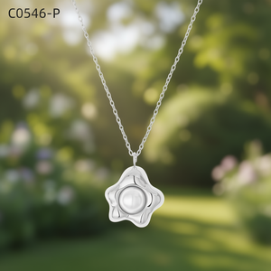 Collier pendentif Amy Amy en argent 925, fausse perle blanche ronde en forme de fleur, plaqué rhodium, style classique, pour femme, à porter au quotidien - Product Image 2