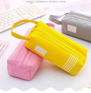 กระเป๋าใส่ดินสอขนาดใหญ่พร้อมหูหิ้ว - Product Image 1