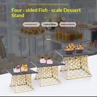 Présentoir à pâtisserie carré créatif en acier inoxydable effet écaille de poisson pour buffet, idéal pour hôtels, mariages, banquets et présentation de desserts