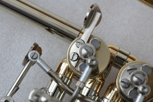 Flügelhorn Profesional BB Minibal de Latón Dorado con 3 Válvulas Rotatorias, Deslizador de Tercera Válvula y Deslizadores de Llave de Agua <span class=keywords><strong>Amado</strong></span> - Product Image 4