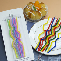 Schlanke Regenbogen-Spitzkerzen aus Paraffinwachs, 15cm, Ungiftig und Geruchlos, für Kinderpartys, Hochzeiten, Abschlussfeiern, Geringe Mindestbestellmenge
