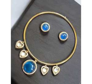 Couleur bleue Hasli collier Chokar ensemble belle couleur différente vêtements traditionnels et ethniques élégant ensemble de finition lisse à vendre - Product Image 2