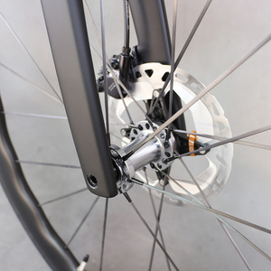 จักรยาน Tantan Complete Bike Cycling Ultralight พร้อมชุดเกียร์ R8170 Di2 สายเบรกและเกียร์ภายในแบบอัลตร้าไลท์ โครงคาร์บอน ล้อคาร์บอนซี่ลวด TT-X70 - Product Image 5