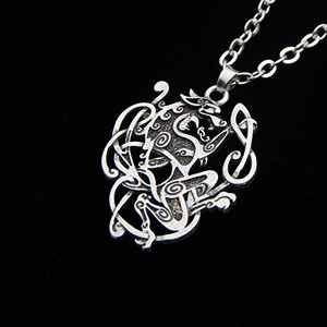 Collar con Colgante de Esqueleto Vikingo, Triskelion Medieval, Dragón, Joyería Animal Triple Celta, Cadena de Cuerda - Product Image 2