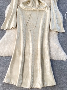 Z-1516 ขายส่ง ชุดเดรสผู้หญิงทรงหางปลา สไตล์ฝรั่งเศสย้อนยุคแบบราชสำนัก ทรงเข้ารูป ความยาวปานกลาง คอลเลคชั่นฤดูร้อนปี 2026 - Product Image 4