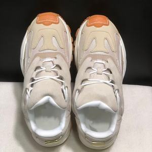 Chaussures de sport confortables à semelle épaisse en cuir véritable, design personnalisé pour hommes, chaussures de basket-ball élégantes et polyvalentes - Product Image 3