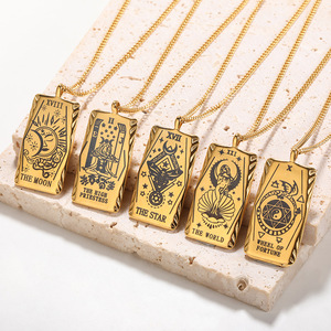 Nouveau collier pendentif carré en acier inoxydable au design épuré, style Tarot, pour hommes et femmes - Product Image 2