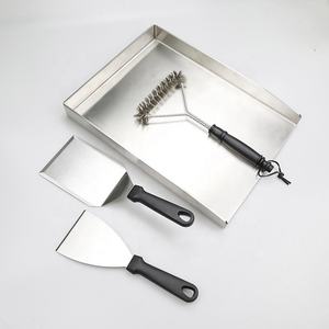 Ensemble <span class=keywords><strong>de</strong></span> <span class=keywords><strong>plaque</strong></span> <span class=keywords><strong>de</strong></span> <span class=keywords><strong>cuisson</strong></span> <span class=keywords><strong>pour</strong></span> barbecue d'extérieur en acier inoxydable, <span class=keywords><strong>plaque</strong></span> <span class=keywords><strong>de</strong></span> <span class=keywords><strong>cuisson</strong></span>, poêle et brosse à poils, grattoir, spatule - Product Image 1