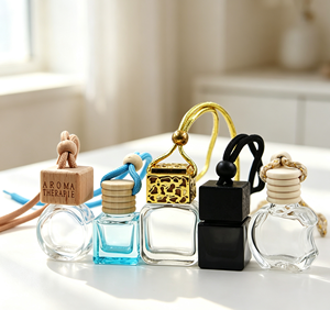 Bouteilles diffuseurs de parfum pour voiture personnalisées en gros – Désodorisants suspendus en verre transparent/coloré de formes variées - Product Image 4