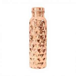Bouteille d'eau de sport 100 % cuivre pur, écologique, avec bouchon à vis, motif indien, pour voyage et sport, fabriquée en Inde - Product Image 1
