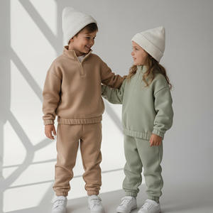 Conjunto Deportivo para Niños al por Mayor Nuevo de Otoño e Invierno con Cremallera Tejido de Punto Suéter con Cuello Alto y Pantalones de Felpa Cepillada Casual - Product Image 1