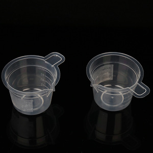 Plastic Measuring <b>Cup</b> With Graduations Thickened PP Material Straight Cylinder <b>Large</b> Capacity Leak Proof Design - Product Image 3