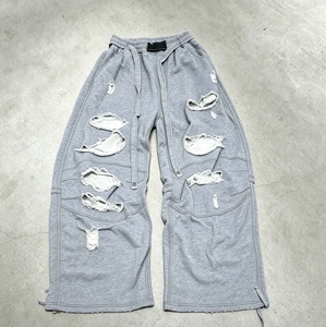 Pantalon de jogging déchiré pour homme, taille élastique avec cordon de serrage, style streetwear, coupe oversize, 100% coton, effet usé - Product Image 4