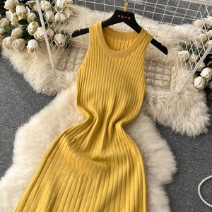 Robe longue d'été sexy en soie glacée pour femme, modèle sans manches en maille tricotée - Product Image 5