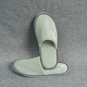 Zapatillas de Hotel suaves con punta cerrada, suela antideslizante, tela cómoda de felpa, Spa, habitación de invitados, zapatos interiores, logotipo personalizado, venta al por mayor - Product Image 3