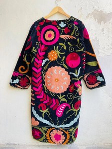 Kimono de Terciopelo Hecho a Mano para Mujer, Chaqueta Bohemia con Bordado Floral, Moda Étnica de Boutique - Product Image 3