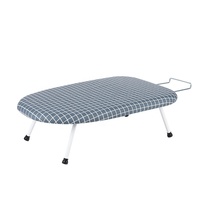 Table de fer résistante à la chaleur de planche à repasser pliable réglable en hauteur noire pour la blanchisserie de chemise de vêtements
