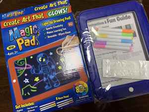 Tablette de dessin lumineuse magique pour enfants, ensemble de blocs-notes fluorescents 3D - Product Image 4