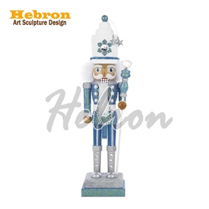 <span class=keywords><strong>Cascanueces</strong></span> Navideño Personalizado <span class=keywords><strong>de</strong></span> Gran Tamaño, <span class=keywords><strong>de</strong></span> Resina y Fibra <span class=keywords><strong>de</strong></span> Vidrio, Color Azul y Blanco, Decoraciones Navideñas <span class=keywords><strong>de</strong></span> <span class=keywords><strong>Cascanueces</strong></span> para Exteriores - Product Image 1