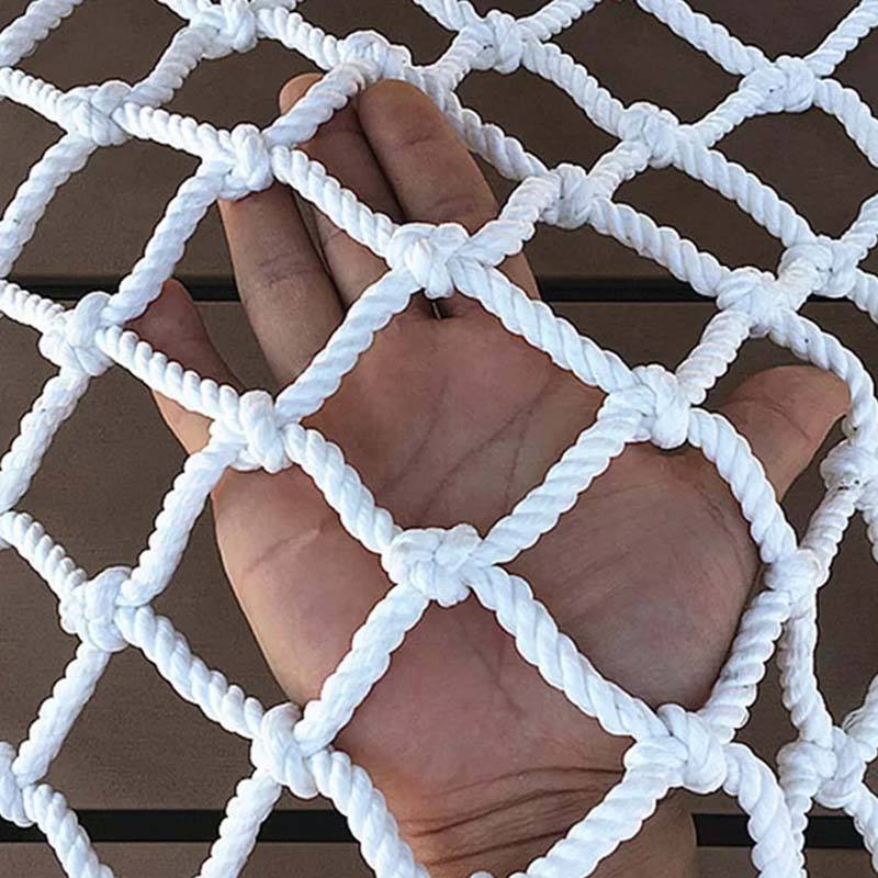 300 - 499 mètres carrés