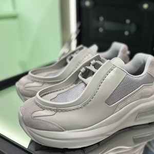 Calzado Deportivo Ligero con Soporte de Arco Antideslizante de Cuero Genuino OEM Trend para Entrenamiento Deportivo - Product Image 1