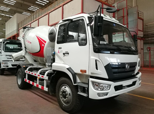 Camion malaxeur à béton XCM-G 3m³ XSC3303 de petite taille à vendre - Product Image 6