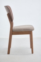 Chaises de salle à manger en gros avec coussin en tissu doux, pieds en bois d'hévéa peints, chaises de bureau et de bar
