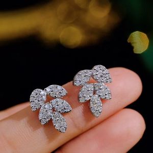 Xinfly Engagement Wedding Gift Designer 18K Solid Gold 1ct Diamond <b>Leaf</b> Stud Earrings - Product Image 3