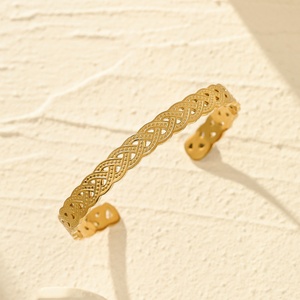 Wholesale Zeadear PH-0079 <b>Fashion</b> 304/316L Stainless Steel 14k Gold Plated <b>Cuff</b> <b>Bracelets</b> Zircon Women's Letter Design - Product Image 3