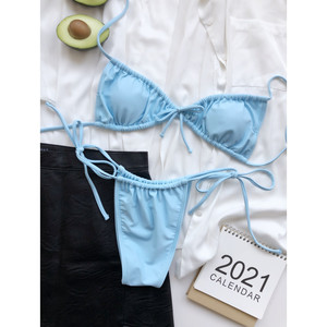 Set Bikini da Donna con Reggiseno a Fascia Profonda a V e Slip a Vita Bassa, Colore Caramella, Plissettato, Sexy, ad Asciugatura Rapida, per Mare e Spiaggia - Product Image 4