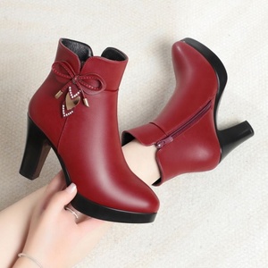 New <b>Large</b> Sized Korean Western Classic ZIP Closure PU Women's Midi High Heeled Boots with Pointed Toe Design - Product Image 4