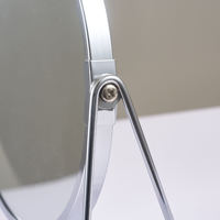 Miroir cosmétique de bureau pliable en métal sur mesure, finition argentée, double face, grossissement 1X/2X, éclairé pour le maquillage