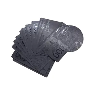 사용자 정의 인쇄 2024 새로운 스타일 럭셔리 포커 카드 도박 홈 엔터테인먼트 게임 플라스틱 방수 카드 놀이 카드