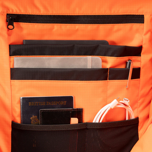 Mochila de Viaje Impermeable Personalizada con Parte Superior Enrollable, Compartimento para Portátil y Diseño de Letras - Fácil Acceso para Senderismo, Campamento y Uso Diario - Product Image 4