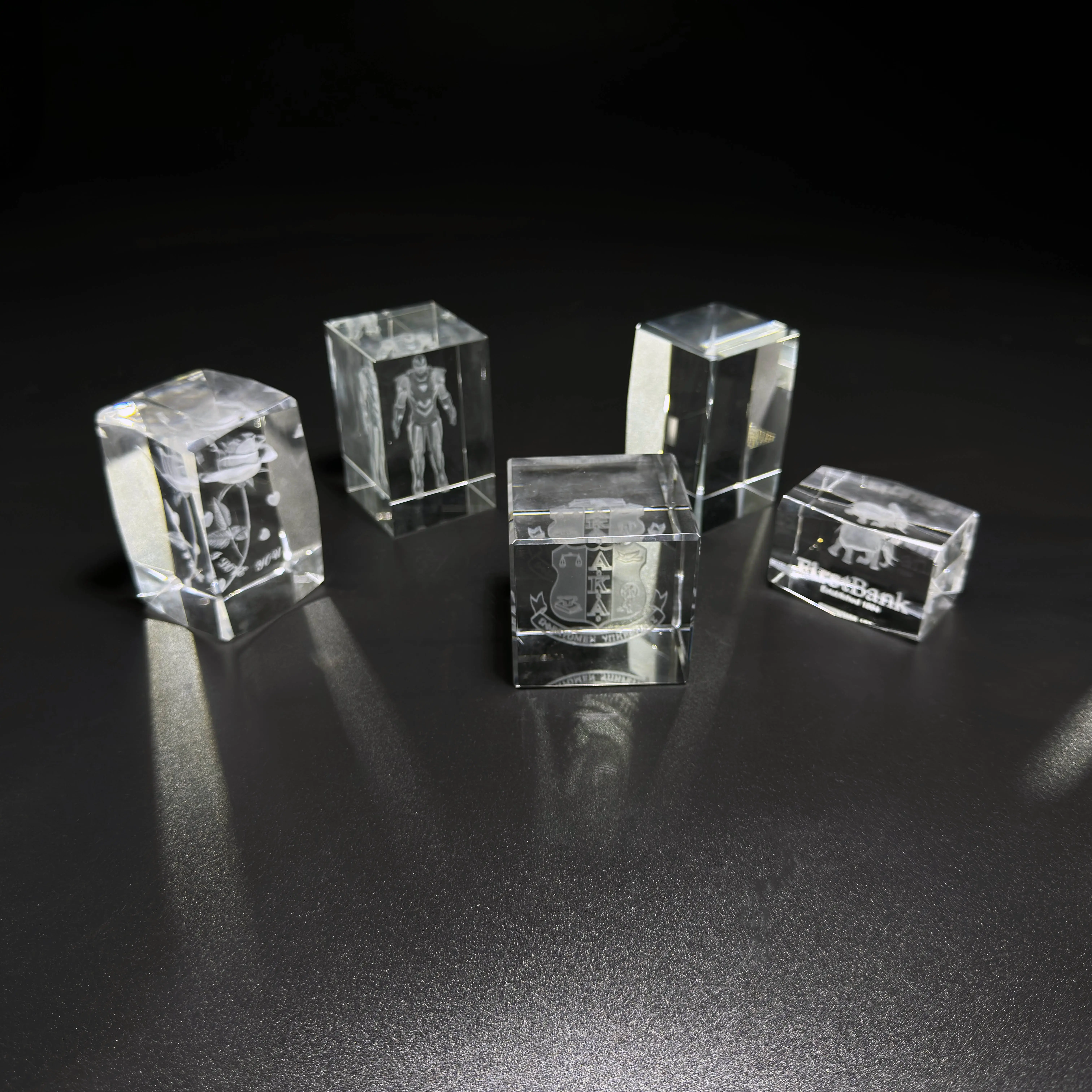 All'ingrosso stampa di gesus 3d In cristallo cubo di vetro per i regali di nozze di compleanno religioso