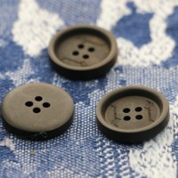 Kancing Resin Berkualitas Tinggi yang Dapat Disesuaikan, 4 Lubang, Bagian Belakang Datar, Motif Kotak/Hati, Ramah Lingkungan, Desain Sederhana Berkilau Tinggi