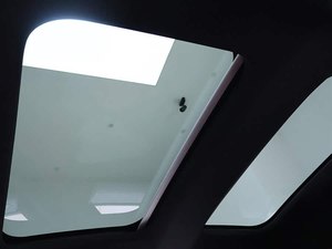 Porsche <span class=keywords><strong>Panamera</strong></span> 2023 <span class=keywords><strong>d</strong></span>'<span class=keywords><strong>occasion</strong></span> à faible kilométrage, Euro 6d, berline de luxe sportive haut de gamme pour l'exportation - Product Image 5