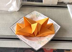 Serviettes en papier pour dîner pré-pliées, serviettes jetables en airlaid en forme d'étoile, origami, pour mariage, fête, banquet, vacances - Product Image 2