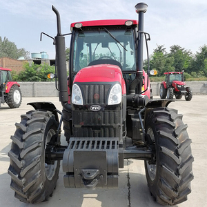 Tractor Agrícola YTO NLX1204 de 120hp con Motor Diésel y Tracción en las 4 Ruedas, con Caja de Cambios para Espacios Reducidos, en Oferta - Product Image 1