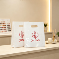 Sac de courses en PE découpé sur mesure avec logo, à poignée annulaire à quatre doigts, recyclable, impression offset, vente en gros