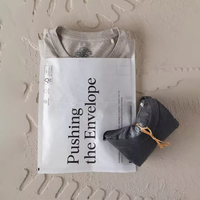 Sacs en papier vélin transparent biodégradable de taille personnalisée pour l'emballage de vêtements et de chaussettes, pochettes d'expédition auto-adhésives