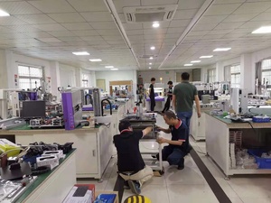 3 trục keo Máy keo pha chế robot trường hợp điện thoại keo pha chế máy - Product Image 5