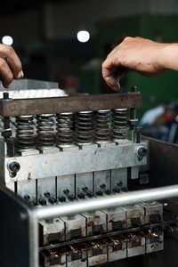 Cabezal Cortador de Anacardos de 6 Cuchillas, Capacidad: 160-200 kg/h, Totalmente Automático, 1 Año de Garantía, Alta Calidad - Product Image 5