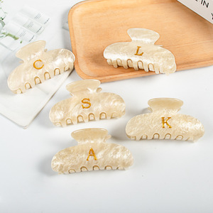 Polvo dorado 8,6 CM tocado inglés letras creativas accesorios para el cabello Clip acrílico Material de PC nueva pinza para el cabello decoración diaria - Product Image 3