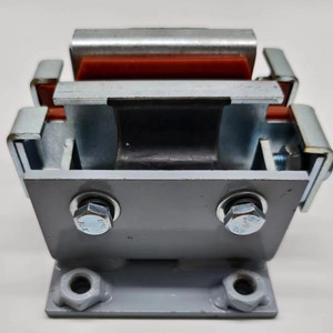 รองเท้าลิฟต์มิตซูบิชิ ขนาด 70x135 มม. อะไหล่โลหะสำหรับลิฟต์ - Product Image 3