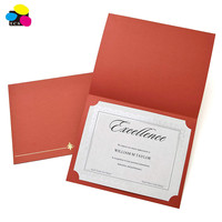 Boîte de 30 porte-certificats papier rouge 8.5X11 avec feuille d'or Produits de classement détaillé