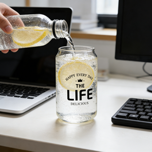 Bicchiere in Vetro Borosilicato a Forma di Lattina da 420ml con Motivo Stampato Stile Americano Resistente al Calore per Caffè/Acqua/Vino Casa/Ufficio/Feste - Product Image 3